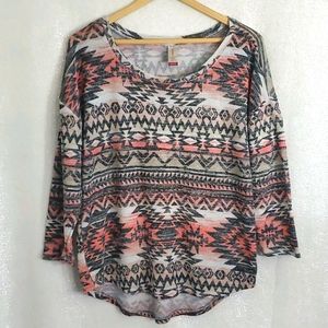 Item #25 Aztek 3/4 sleeve top